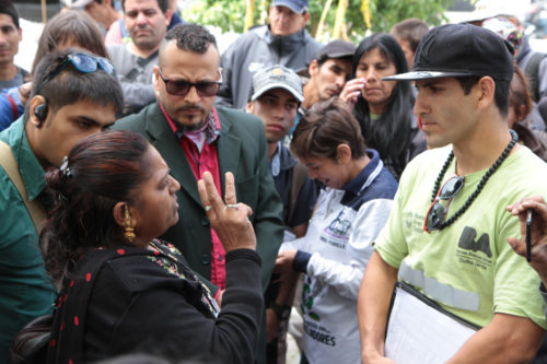 Koushlya Bai in Buenos Aires talking with FACCyR waste pickers.