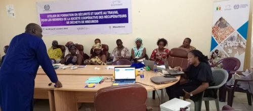 In Senegal, workers being trained in health and safety, as part of a project with the ILO. 